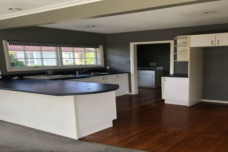 Photo of property in 33 Church Lane, Merivale, Christchurch, 8014