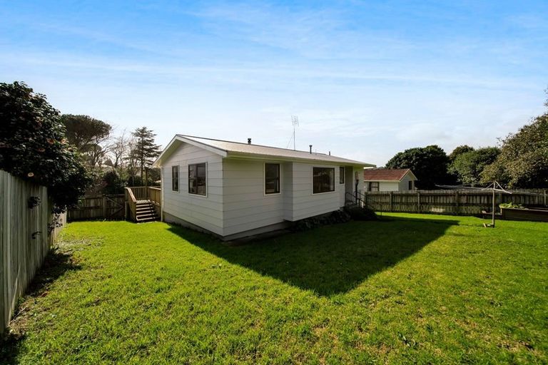 Photo of property in 9 Elgin Grove, Merrilands, New Plymouth, 4312