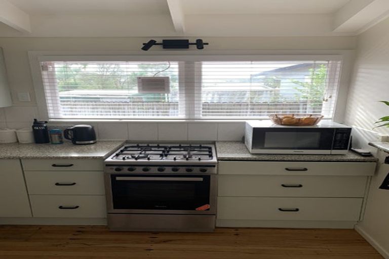 Photo of property in 1/102 Brightside Road, Stanmore Bay, Whangaparaoa, 0932