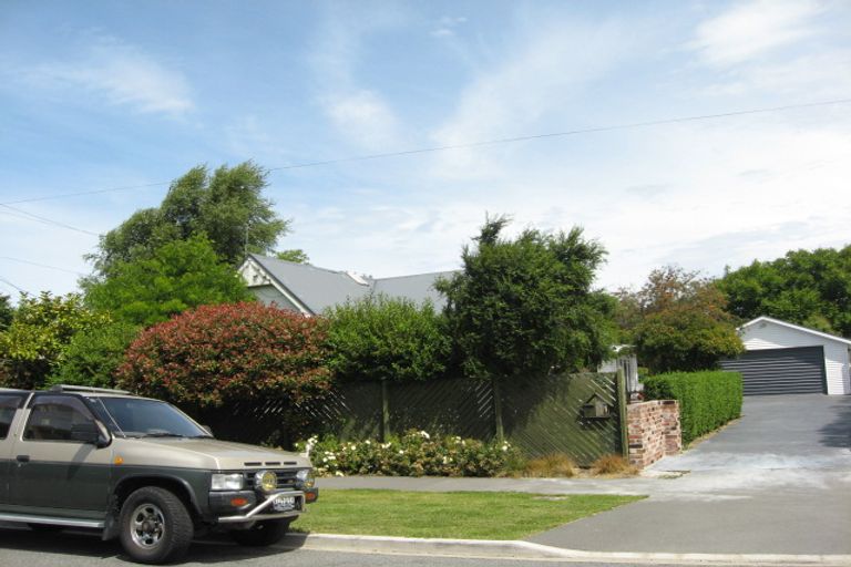 Photo of property in 92 Edward Avenue, Edgeware, Christchurch, 8013