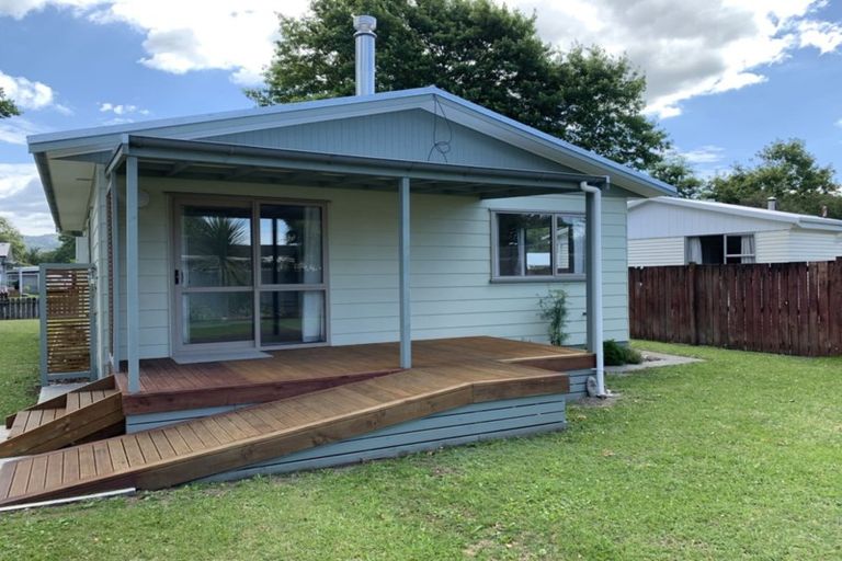 Photo of property in 6 Toi Grove, Turangi, 3334