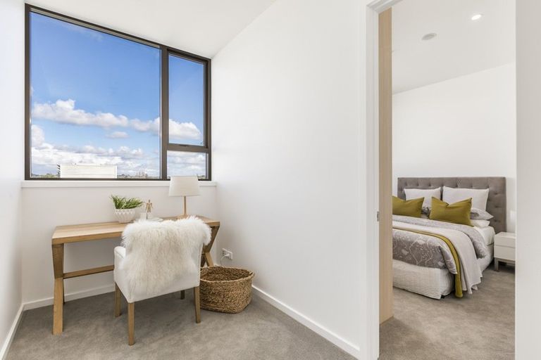 Photo of property in 7/14 Tamariki Avenue, Orewa, 0931