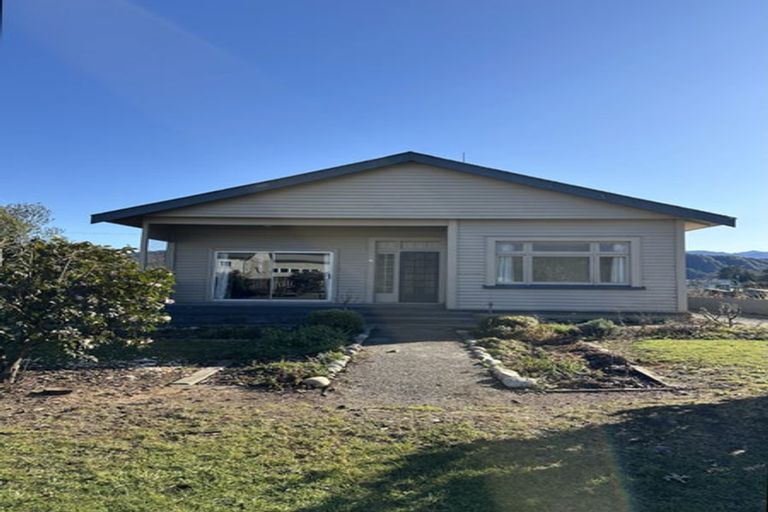 Photo of property in 54 Crampton Road, Reefton, 7830