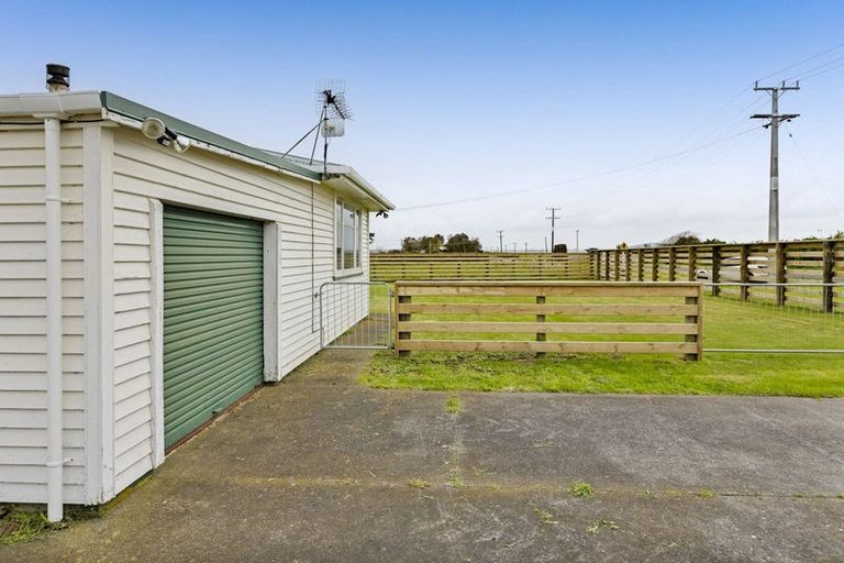 Photo of property in 253 Mawhitiwhiti Road, Normanby, Hawera, 4675