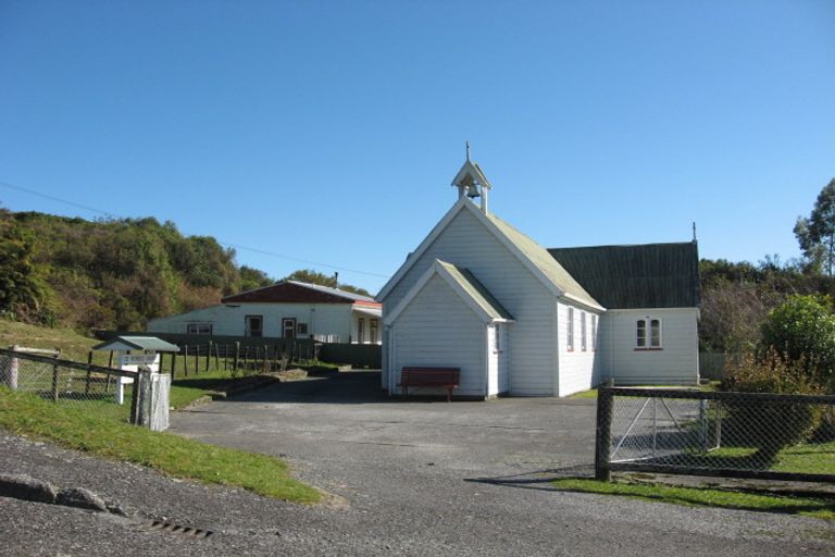 Photo of property in 3 Saint James Street, Ross, 7812