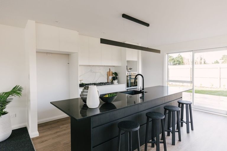 Photo of property in 42 Freedom Drive, Kelvin Grove, Palmerston North, 4414