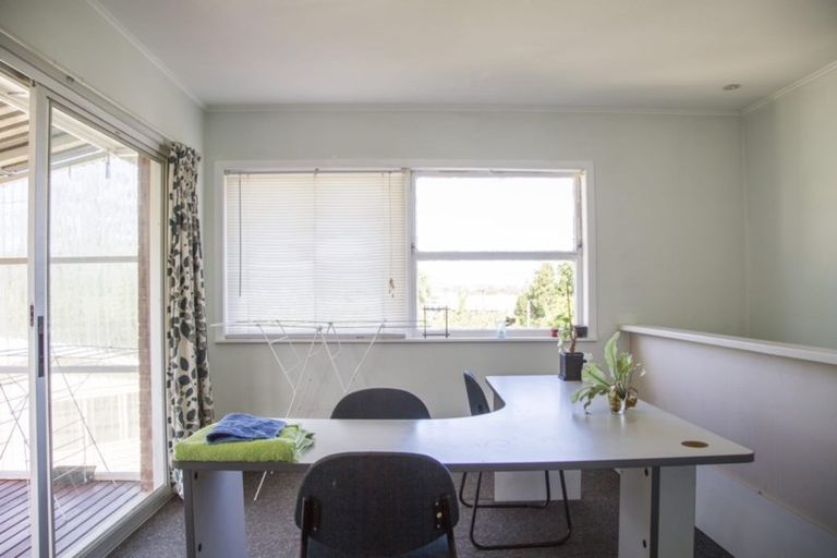 Photo of property in 7 Locket Road, Glenfield, Auckland, 0629