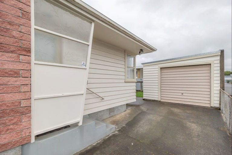 Photo of property in 66 Winchester Street, Levin, 5510