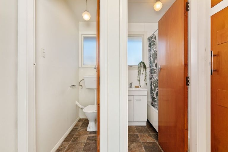 Photo of property in 1/400 Memorial Avenue, Burnside, Christchurch, 8053