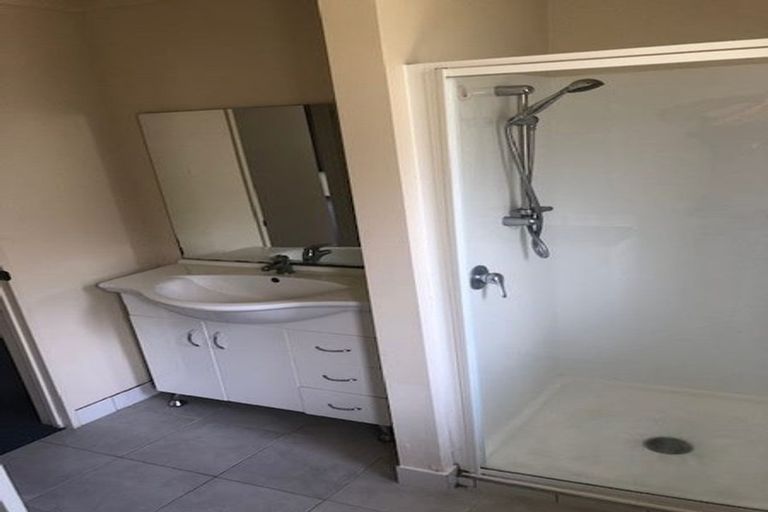 Photo of property in 12 Japonica Drive, Beach Haven, Auckland, 0626