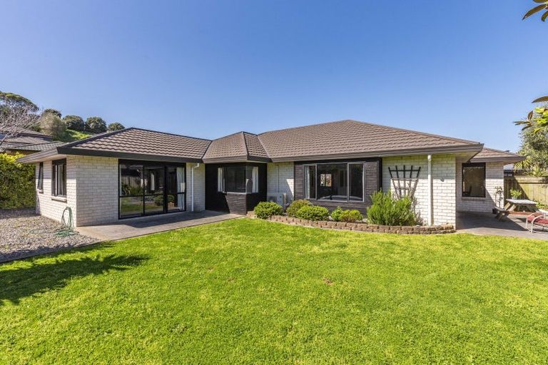 Photo of property in 47 Lorna Irene Drive, Raumati South, Paraparaumu, 5032