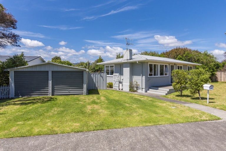 Photo of property in 40 Francis Road, Paraparaumu Beach, Paraparaumu, 5032