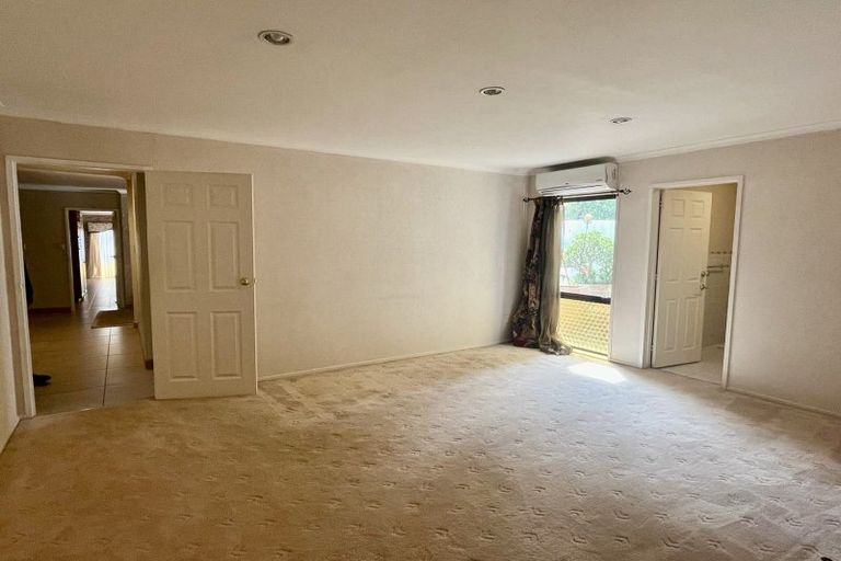 Photo of property in 44 Gracechurch Drive, Flat Bush, Auckland, 2016