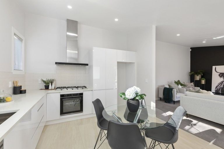 Photo of property in 5 Bay Street, Petone, Lower Hutt, 5012