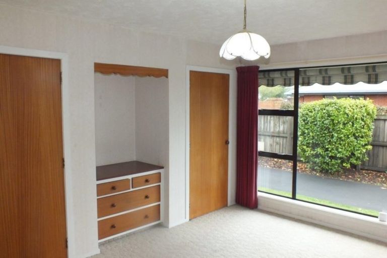 Photo of property in 75 Corfe Street, Ilam, Christchurch, 8041