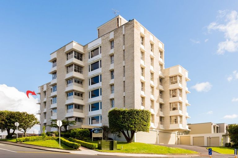 Photo of property in 4/6b The Promenade, Takapuna, Auckland, 0622