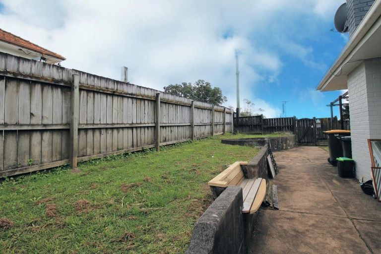 Photo of property in 1/224 Onewa Road, Birkenhead, Auckland, 0626