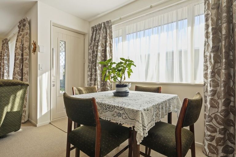 Photo of property in 30 Palmers Road, New Brighton, Christchurch, 8083