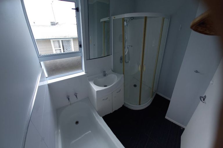 Photo of property in 15 Penrith Street, Westown, New Plymouth, 4310