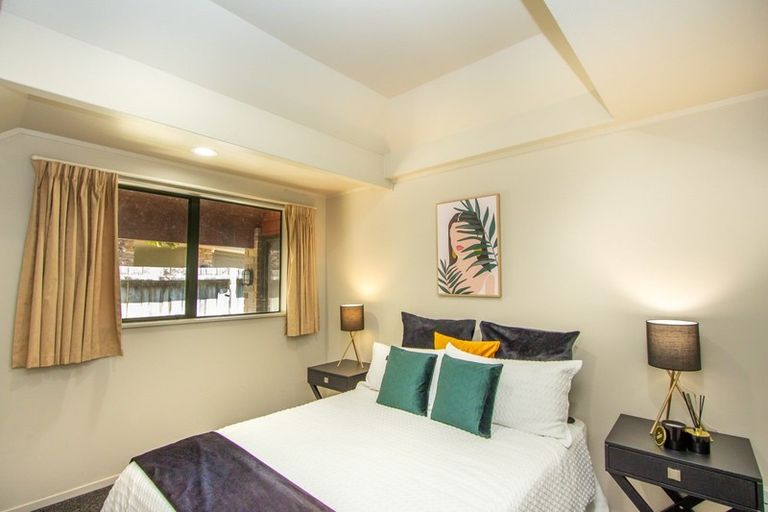 Photo of property in 4 Libra Place, Kawaha Point, Rotorua, 3010