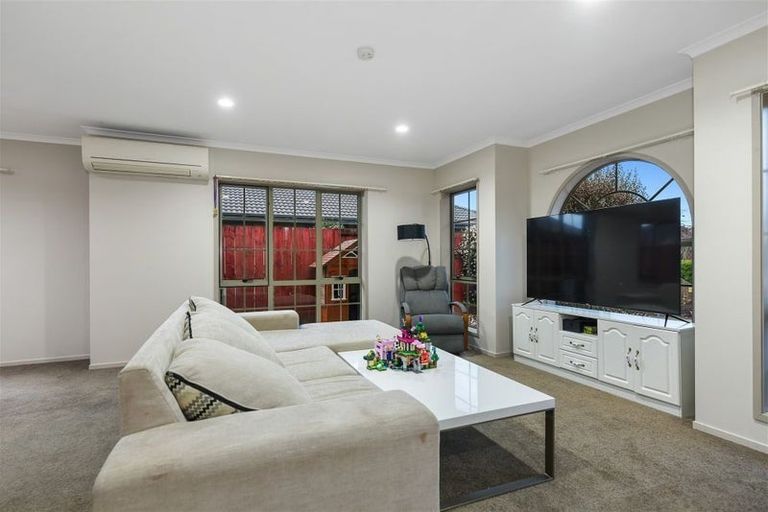 Photo of property in 99 Barrington Drive, Huntington, Hamilton, 3210