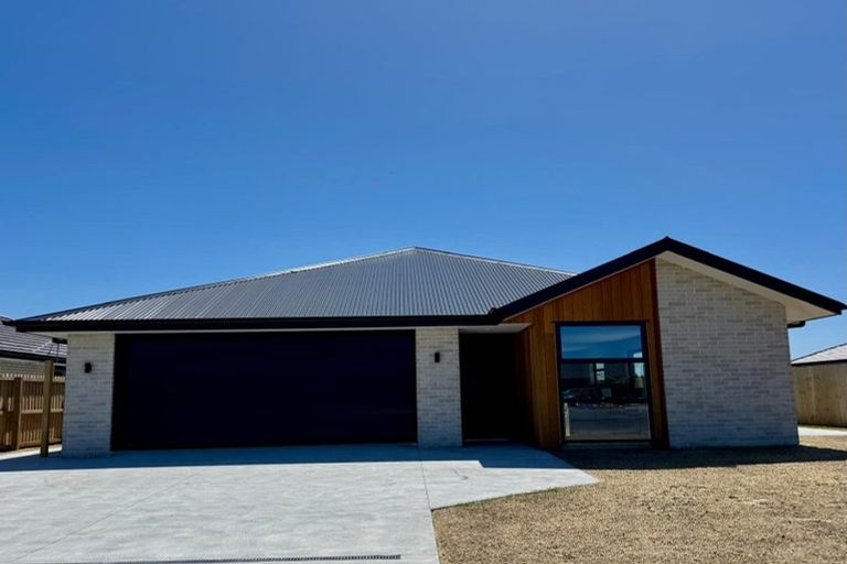 Photo of property in 9 Piwakawaka Place, Leeston, 7632