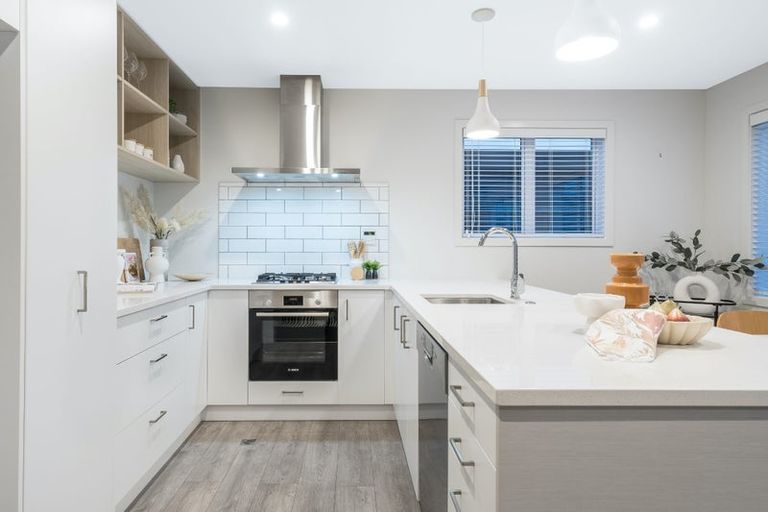 Photo of property in 12 Torea Place, Kenepuru, Porirua, 5022