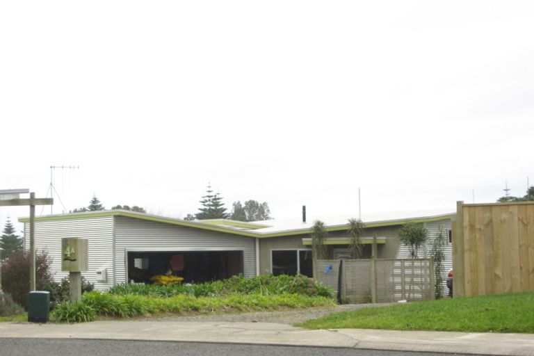 Photo of property in 4a Rahui View, Oakura, 4314