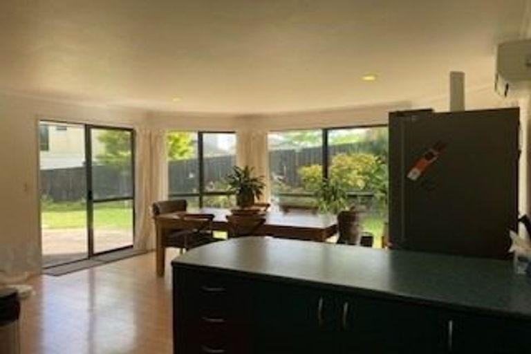 Photo of property in 6 Red Oak Place, Schnapper Rock, Auckland, 0632