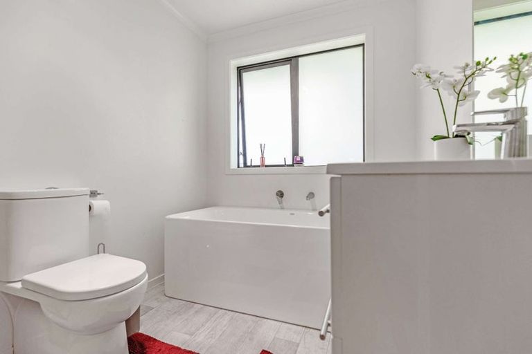 Photo of property in 30 Inuwai Street, Glenview, Hamilton, 3206