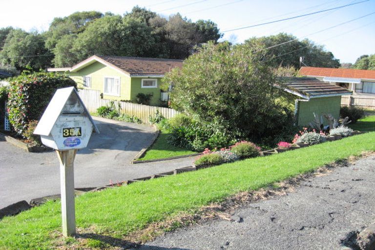 Photo of property in 35a Moana Road, Paraparaumu, 5032