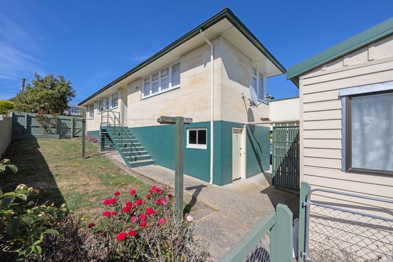 Photo of property in 1 Blyth Street, Holmes Hill, Oamaru, 9401