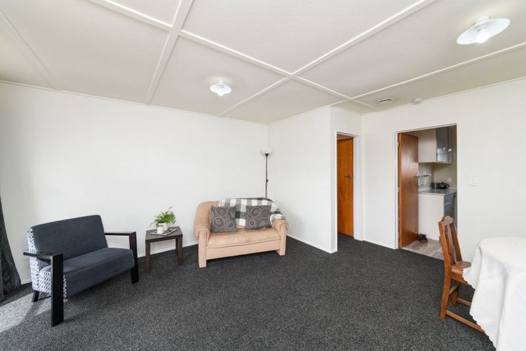 Photo of property in 15a Carthew Street, Feilding, 4702