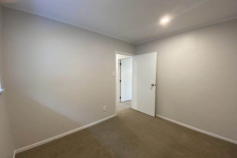 Photo of property in 1/11 Moa Road, Point Chevalier, Auckland, 1022