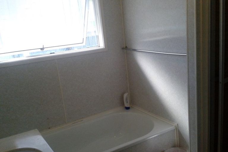 Photo of property in 10 Solander Street, Tolaga Bay, 4077