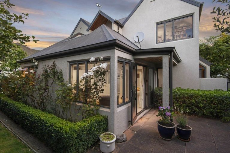 Photo of property in 90a Hinau Street, Castlecliff, Whanganui, 4501