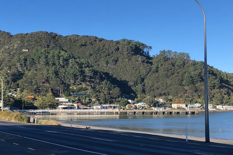 Photo of property in 2a Pitoitoi Road, Days Bay, Lower Hutt, 5013