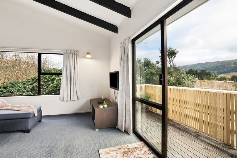 Photo of property in 4a Arawhata Street, Ranui, Porirua, 5024