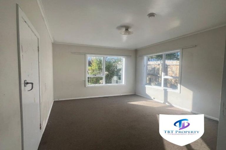 Photo of property in 145 Rosier Road, Glen Eden, Auckland, 0602