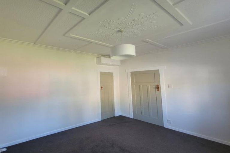 Photo of property in 210 Powderham Street, New Plymouth, 4310