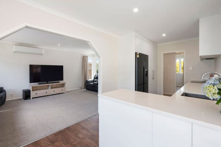 Photo of property in 35 Martin Street, Utuhina, Rotorua, 3015