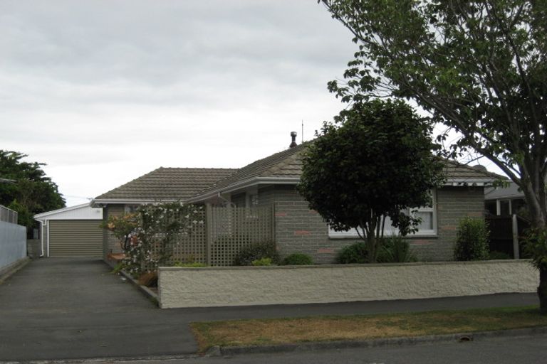 Photo of property in 22 Dunster Street, Burnside, Christchurch, 8053