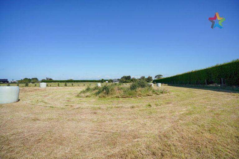 Photo of property in 15 Weir Road, Waianiwa, Invercargill, 9874