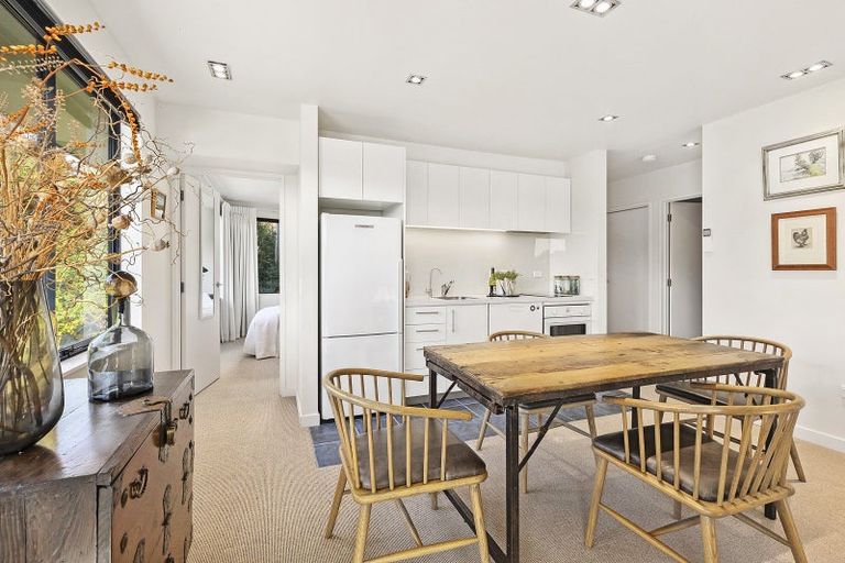 Photo of property in 74 Falkirk Avenue, Seatoun, Wellington, 6022