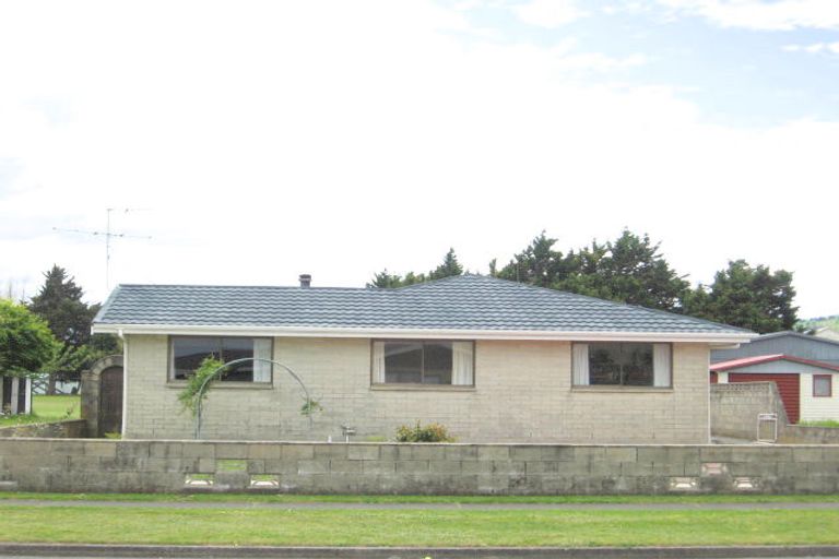 Photo of property in 63 Anzac Street, Gisborne, 4010