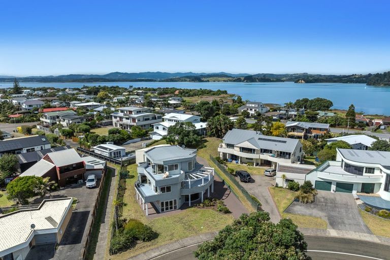 Photo of property in 34 Eruini Street, Ohope, 3121