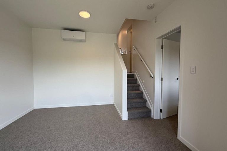 Photo of property in 5/3 Kawau Close, Orewa, 0931