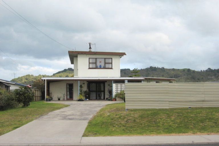Photo of property in 135 Williamson Road, Whangamata, 3620