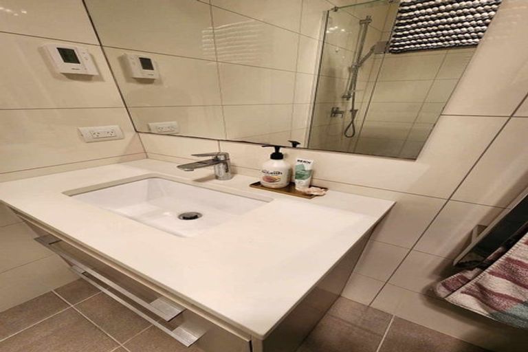 Photo of property in 89b William Bayes Place, Red Beach, 0932