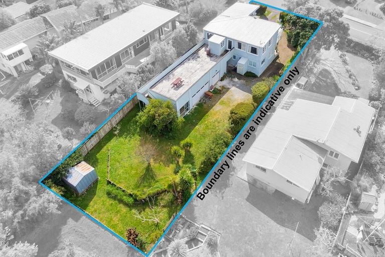 Photo of property in 26 Killarney Avenue, Torbay, Auckland, 0630